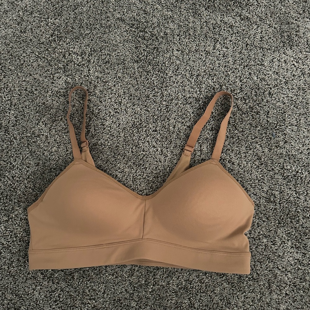Power Soft Sports Bra